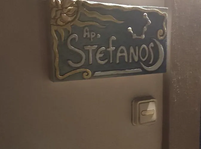 Astradeni Luxury Stefanos شقة Skála